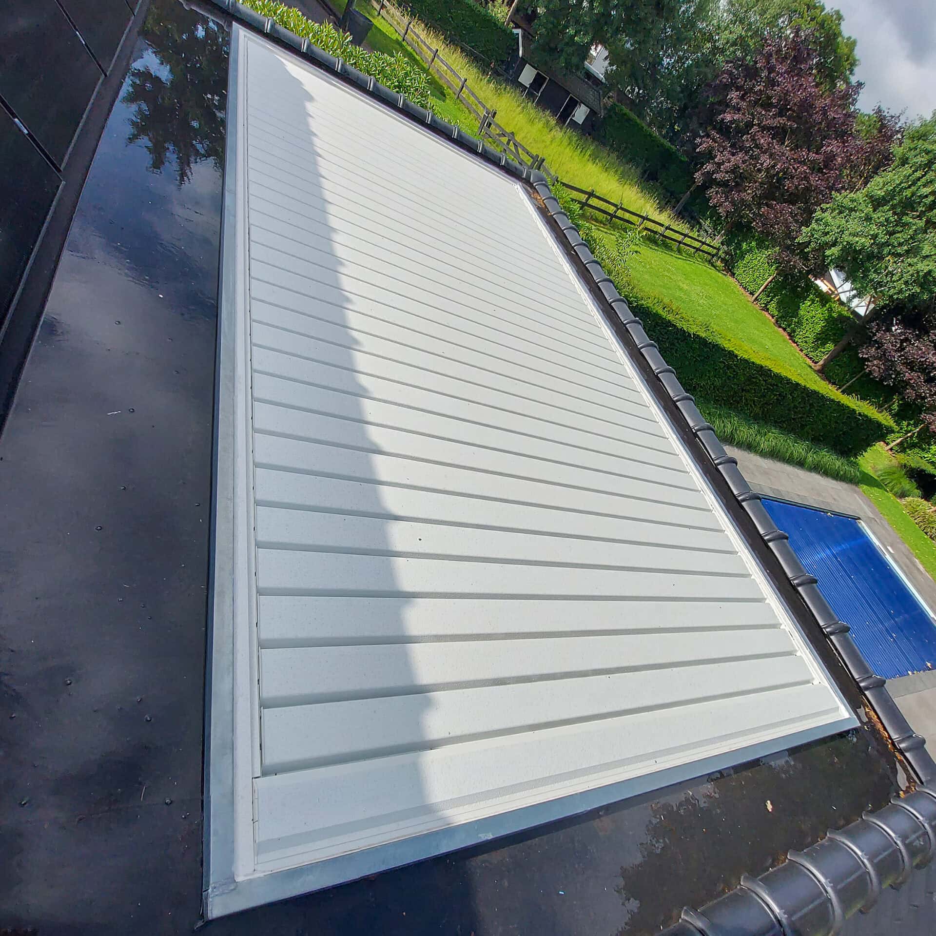 SUNSHIELD 2501107, boven aanblik Quadro lamellendak, Niek Bouwonderneming, Ermelo, NL