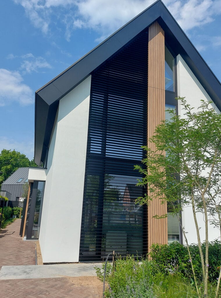 Kantelbare lamellen van de grond tot in de nok